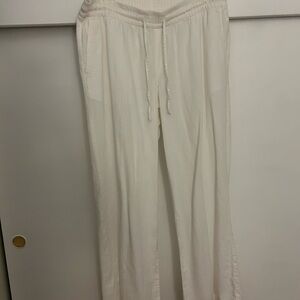 White linen old navy pants